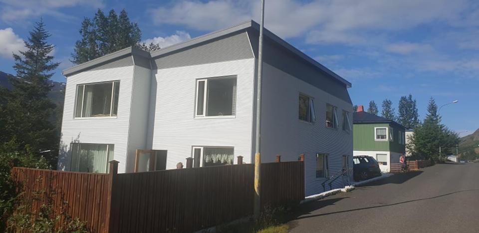 Apartment Tungata Seyðisfjörður Bagian luar foto